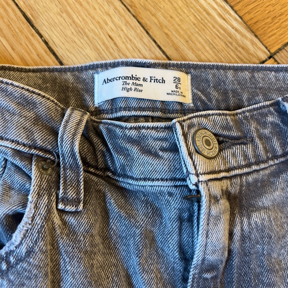Abercrombie & Fitch Gray High Rise Jeans - Picture 2 of 2